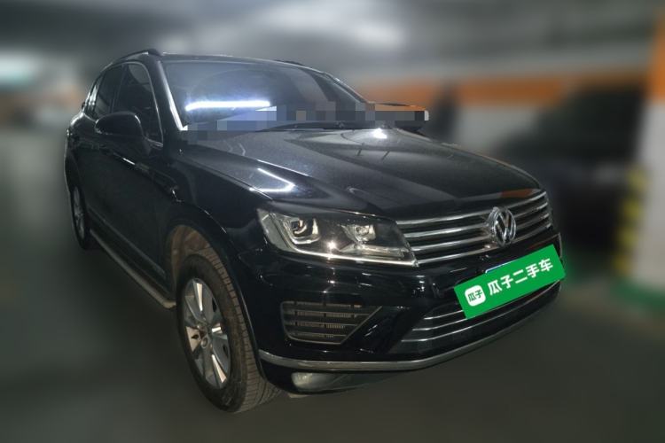 Used Volkswagen Touareg 2016 3.0 TSI Ignis Edition Front Right 45 Deg