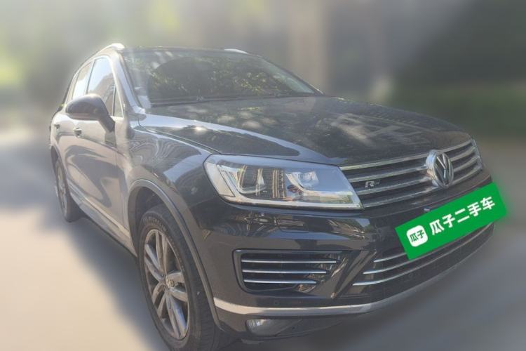 Used Volkswagen Touareg 2016 3.0 TSI Ignis Edition Front Right 45 Deg