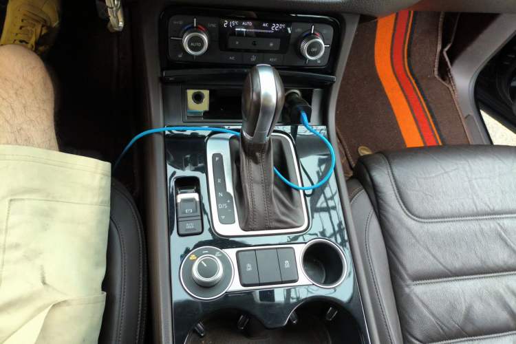 Used Volkswagen Touareg 2016 3.0 TSI Ignis Edition Gear Lever