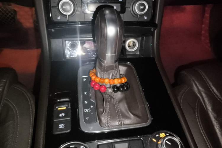 Used Volkswagen Touareg 2016 3.0 TSI Standard Version Gear Lever