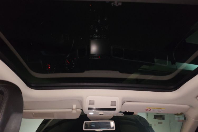 Used Volkswagen Touareg 2016 3.0 TSI High-End Version Headliner