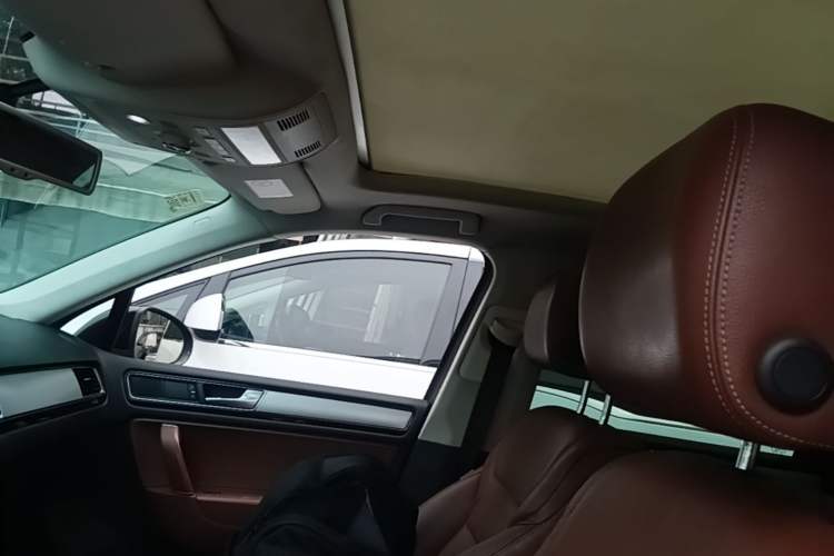 Used Volkswagen Touareg 2016 3.0 TSI Standard Version Headliner