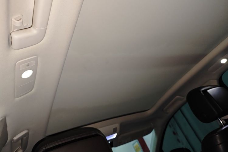 Used Volkswagen Touareg 2016 3.0 TSI Standard Version Headliner