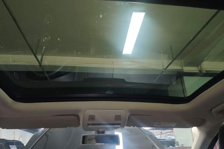 Used Volkswagen Touareg 2016 3.0 TSI Ignis Edition Headliner