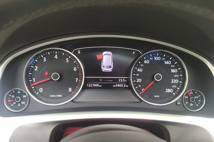 Used Volkswagen Touareg 2016 3.0 TSI Standard Version Instrument Cluster