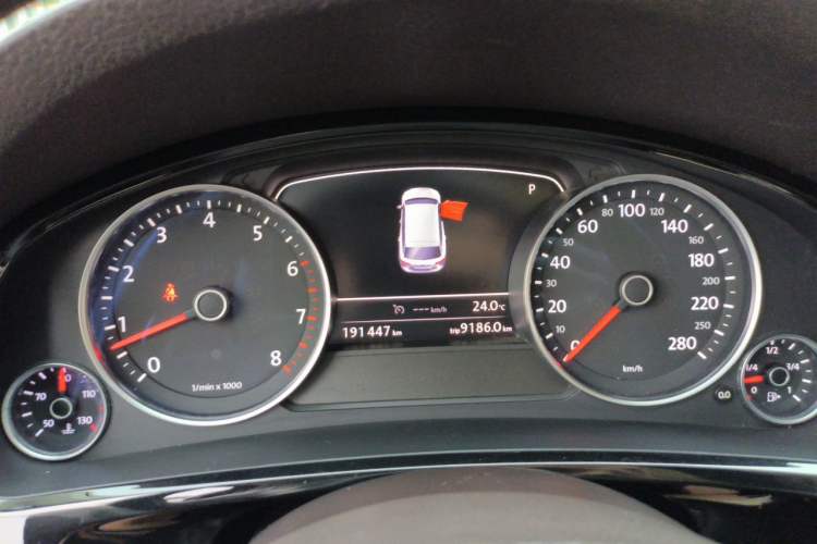 Used Volkswagen Touareg 2016 3.0 TSI Ignis Edition Instrument Cluster