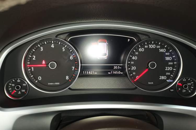 Used Volkswagen Touareg 2016 3.0 TSI High-End Version Instrument Cluster