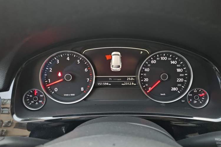 Used Volkswagen Touareg 2016 3.0 TSI Standard Version Instrument Cluster