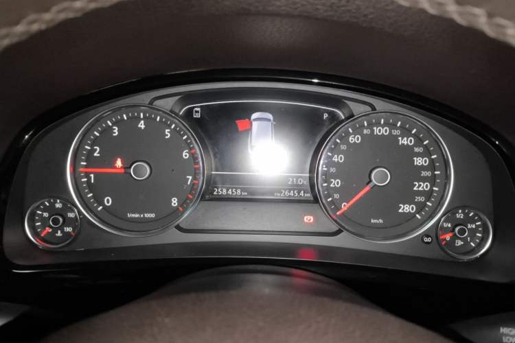 Used Volkswagen Touareg 2016 3.0 TSI Standard Version Instrument Cluster