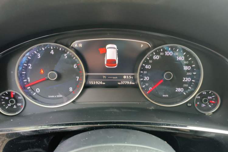 Used Volkswagen Touareg 2016 3.0 TSI Ignis Edition Instrument Cluster