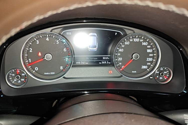 Used Volkswagen Touareg 2016 3.0 TSI Standard Version Instrument Cluster