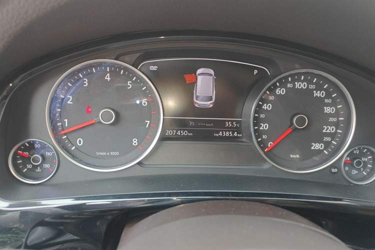 Used Volkswagen Touareg 2016 3.0 TSI Ignis Edition Instrument Cluster