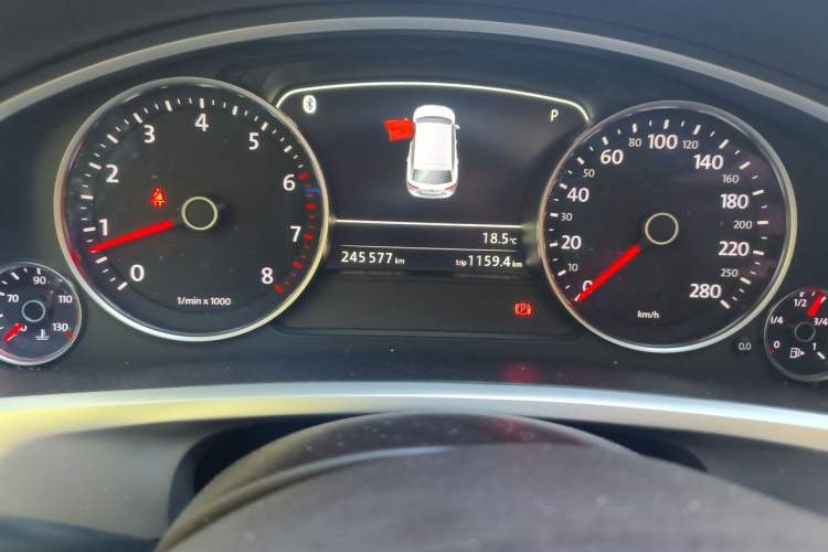 Used Volkswagen Touareg 2016 3.0 TSI Ignis Edition Instrument Cluster