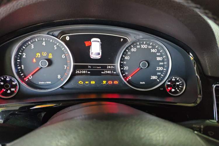 Used Volkswagen Touareg 2016 3.0 TSI Standard Version Instrument Cluster
