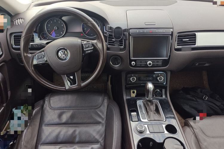 Used Volkswagen Touareg 2016 3.0 TSI Ignis Edition Interior 2