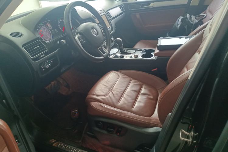 Used Volkswagen Touareg 2016 3.0 TSI Ignis Edition Left Front Seat
