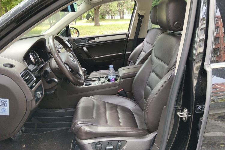 Used Volkswagen Touareg 2016 3.0 TSI Ignis Edition Left Front Seat