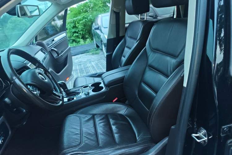 Used Volkswagen Touareg 2016 3.0 TSI Ignis Edition Left Front Seat
