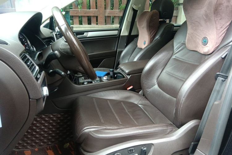 Used Volkswagen Touareg 2016 3.0 TSI Standard Version Left Front Seat