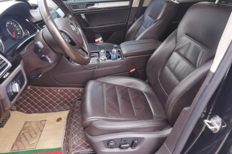Used Volkswagen Touareg 2016 3.0 TSI Ignis Edition Left Front Seat
