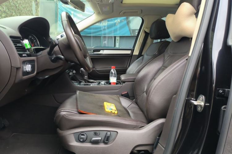 Used Volkswagen Touareg 2016 3.0 TSI Ignis Edition Left Front Seat