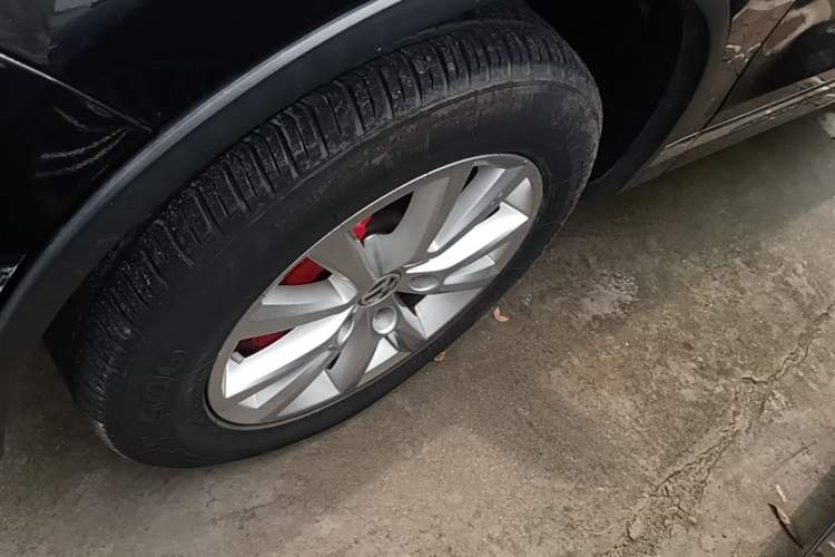 Used Volkswagen Touareg 2016 3.0 TSI Standard Version Left Front Wheel Hub