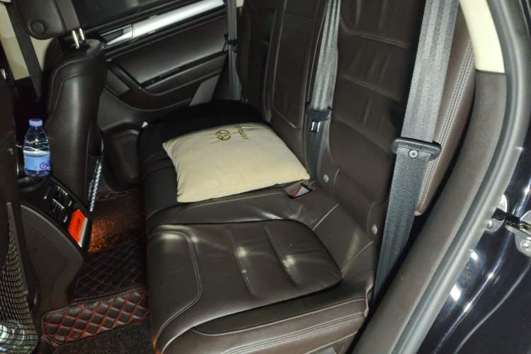 Used Volkswagen Touareg 2016 3.0 TSI Ignis Edition Left Rear Seat