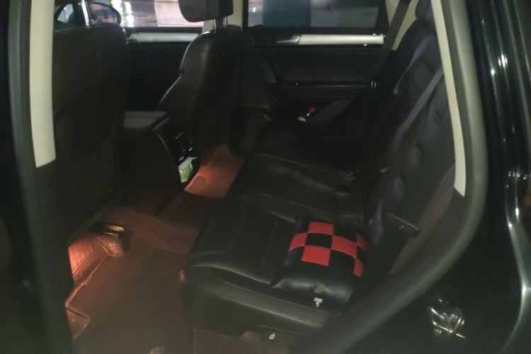 Used Volkswagen Touareg 2016 3.0 TSI Ignis Edition Left Rear Seat