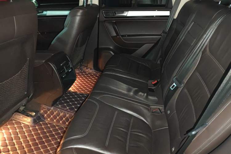 Used Volkswagen Touareg 2016 3.0 TSI Ignis Edition Left Rear Seat