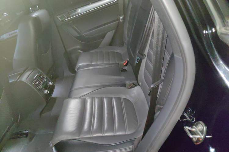 Used Volkswagen Touareg 2016 3.0 TSI R-Line Left Rear Seat