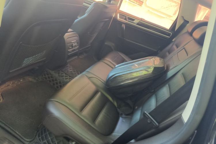 Used Volkswagen Touareg 2016 3.0 TSI Ignis Edition Left Rear Seat