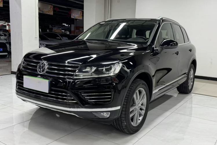 Used Volkswagen Touareg 2016 3.0 TSI High-End Version Left Side
