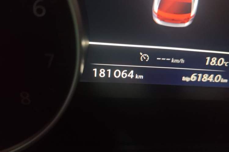 Used Volkswagen Touareg 2016 3.0 TSI Standard Version Odometer Close Up