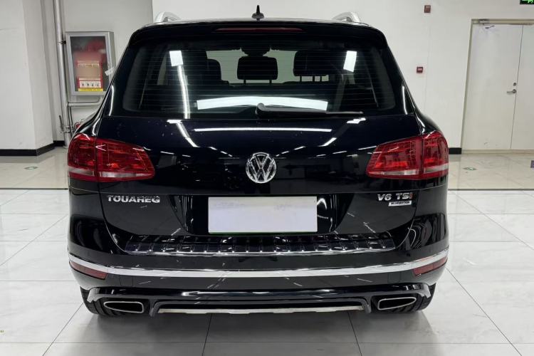 Used Volkswagen Touareg 2016 3.0 TSI High-End Version Rear
