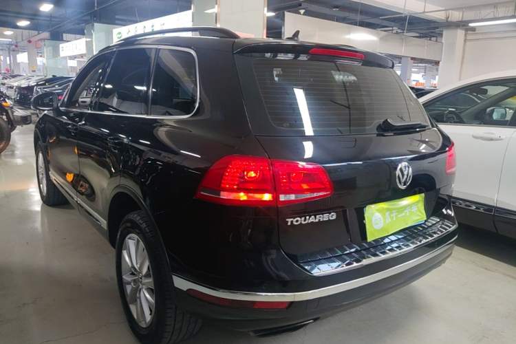 Used Volkswagen Touareg 2016 3.0 TSI Ignis Edition Rear Left 45 Deg