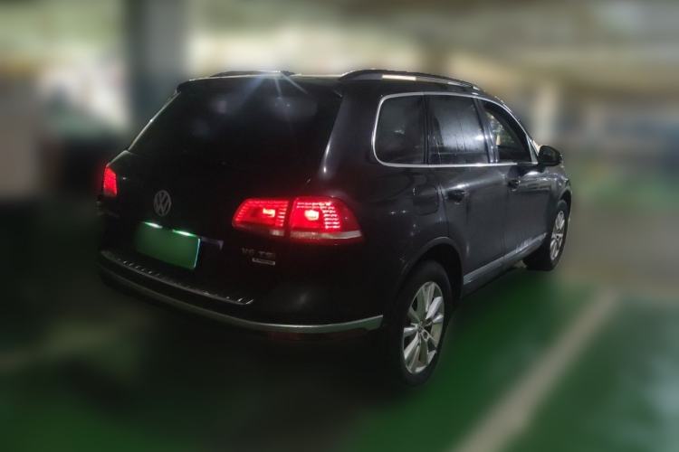 Used Volkswagen Touareg 2016 3.0 TSI Ignis Edition Rear Right 45 Deg