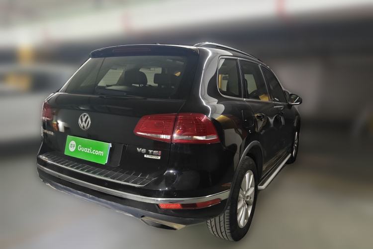Used Volkswagen Touareg 2016 3.0 TSI Standard Version Rear Right 45 Deg