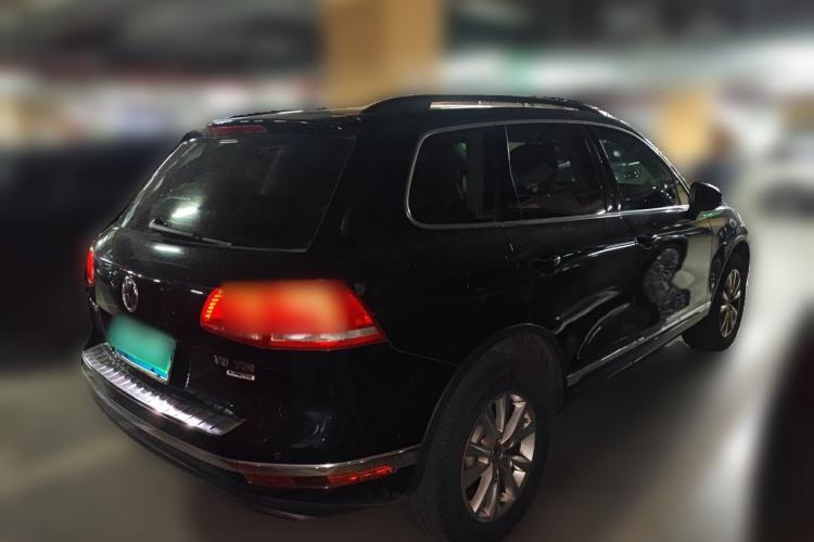 Used Volkswagen Touareg 2016 3.0 TSI Ignis Edition Rear Right 45 Deg