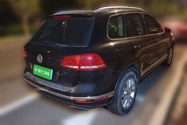 Used Volkswagen Touareg 2016 3.0 TSI Ignis Edition Rear Right 45 Deg