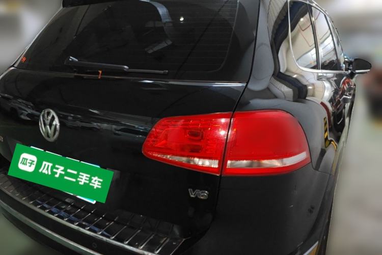 Used Volkswagen Touareg 2016 3.0 TSI Standard Version Rear Right 45 Deg