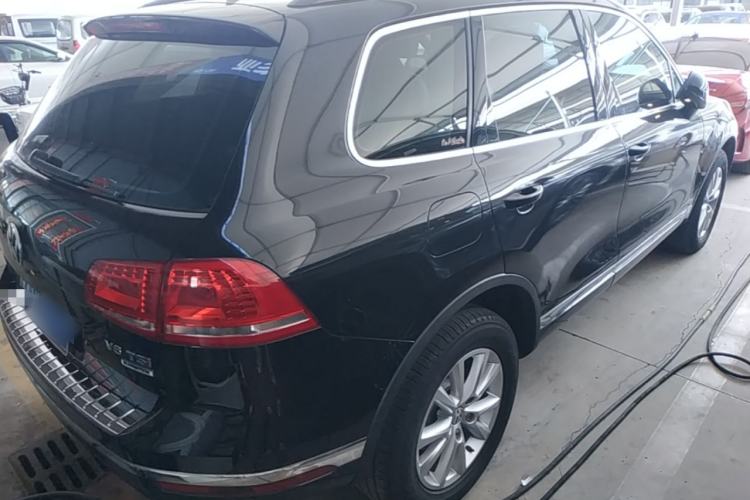 Used Volkswagen Touareg 2016 3.0 TSI Ignis Edition Rear Right 45 Deg