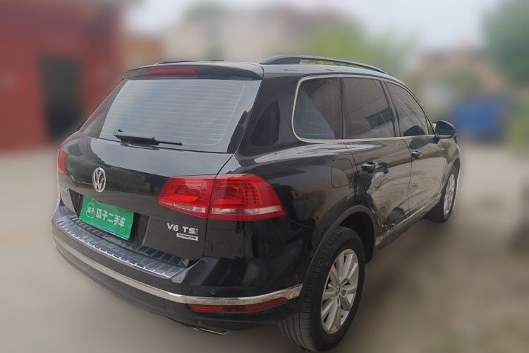 Used Volkswagen Touareg 2016 3.0 TSI Ignis Edition Rear Right 45 Deg