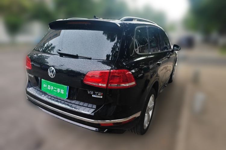 Used Volkswagen Touareg 2016 3.0 TSI R-Line Rear Right 45 Deg