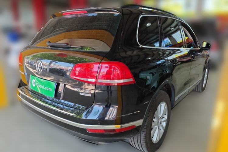 Used Volkswagen Touareg 2016 3.0 TSI Standard Version Rear Right 45 Deg