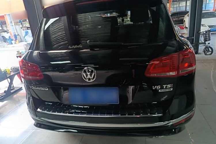 Used Volkswagen Touareg 2016 3.0 TSI High-End Version Rear