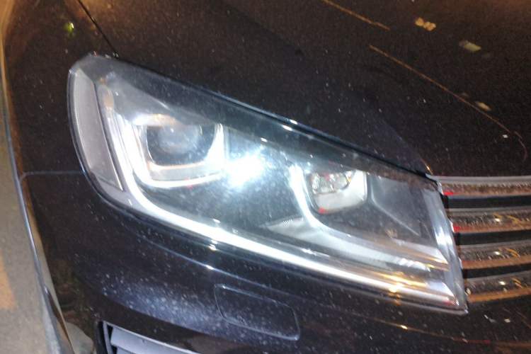 Used Volkswagen Touareg 2016 3.0 TSI Ignis Edition Right Front Headlight