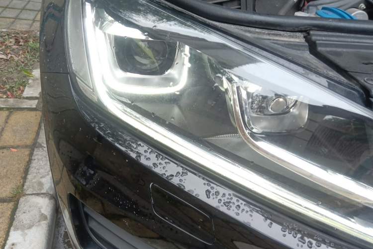 Used Volkswagen Touareg 2016 3.0 TSI Standard Version Right Front Headlight