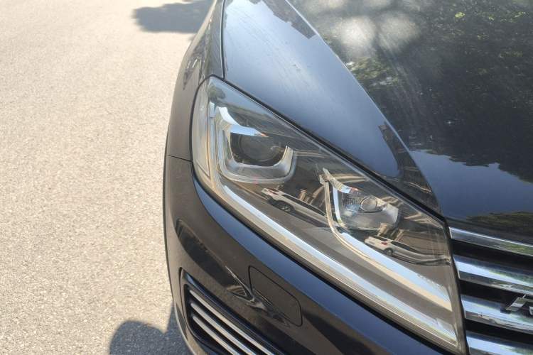 Used Volkswagen Touareg 2016 3.0 TSI Ignis Edition Right Front Headlight