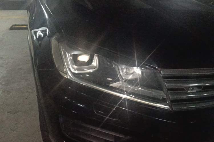 Used Volkswagen Touareg 2016 3.0 TSI Ignis Edition Right Front Headlight