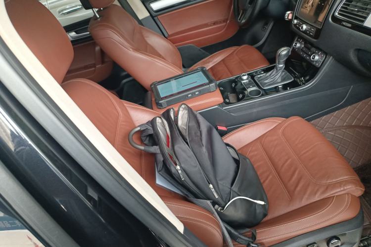 Used Volkswagen Touareg 2016 3.0 TSI Ignis Edition Right Front Seat